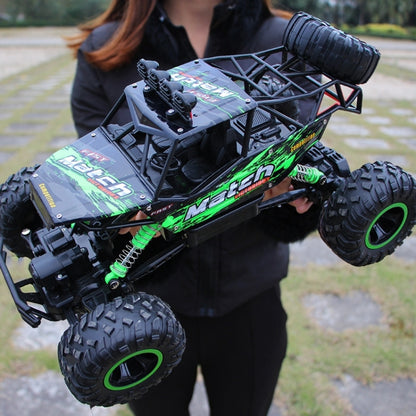 2.4GHz 4WD Double Motors Off-Road Climbing Car Remote Control Vehicle, Model:6266 (Green) - RC Cars by PMC Jewellery | Online Shopping South Africa | PMC Jewellery