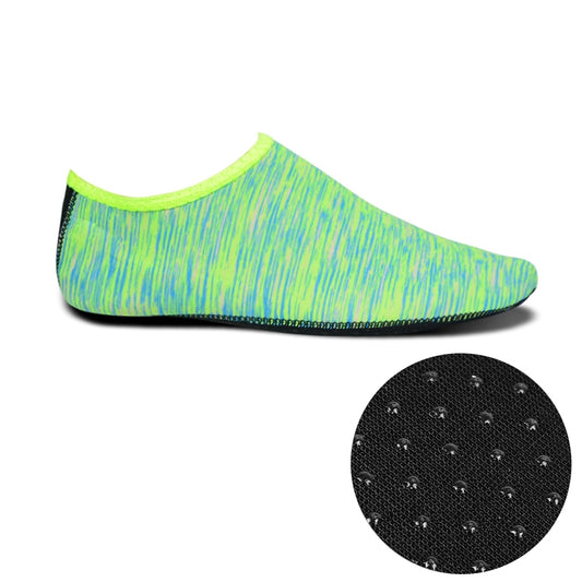 Non-slip Plastic Grain Texture Thick Cloth Sole Printing Diving Shoes and Socks, One Pair(Green Lines) - Swimming Fins & Diving Shoes by PMC Jewellery | Online Shopping South Africa | PMC Jewellery | Buy Now Pay Later Mobicred