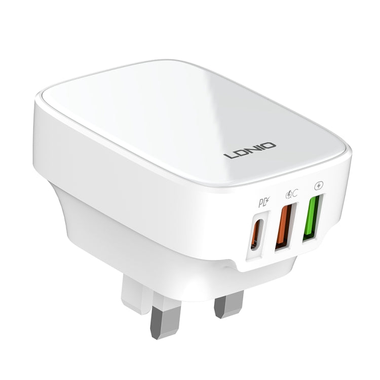 LDNIO Q334 32W Type-C + Dual USB Port Charger with 1m Micro USB Data Cable, Plug Type:UK Plug(White) - USB Charger by LDNIO | Online Shopping South Africa | PMC Jewellery | Buy Now Pay Later Mobicred