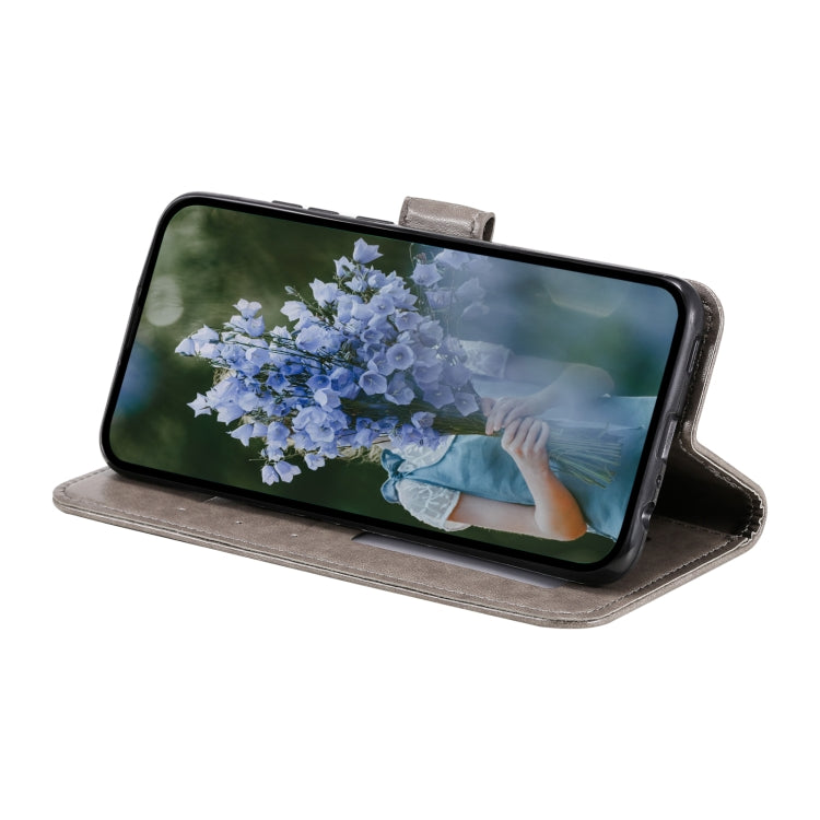 For Samsung Galaxy S25 5G Totem Flower Embossed Leather Phone Case(Grey) - Galaxy S25 5G Cases by PMC TechLife | Online Shopping South Africa | PMC TechLife | Buy Now Pay Later Mobicred