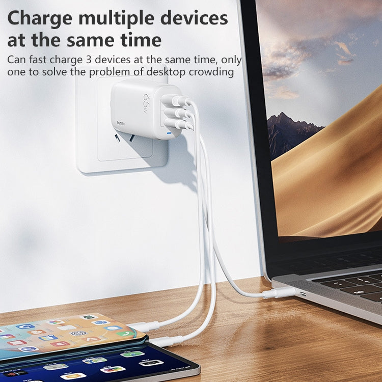 REMAX RP-U55 Territory Series 65W USB+Dual USB-C / Type-C Interface Fast Charger, Specification:UK Plug(White) - free shipping - PMC TechLife - Order now!